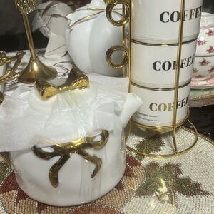 Elegant White and Gold Teapot with Bow by [Brand]